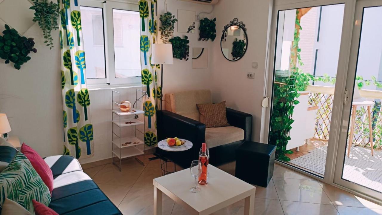 Beach Apartment With Beach Chairs N.1 Utjeha Exterior photo